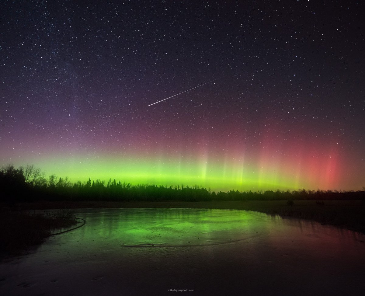 mtaylor_photo's tweet photo. Auspicious • From the archives: March 2016 #aurora #Maine #PiDay #ReasonsIHaveSpringFever 

https://t.co/erbZPOyRiJ

@SPACEdotcom @ObservingSpace @universetoday @IDADarkSky @visitmaine @earthskyscience @EarthandClouds @StormHour @StephenKing @ThePhotoHour https://t.co/hY3WfClmx4
