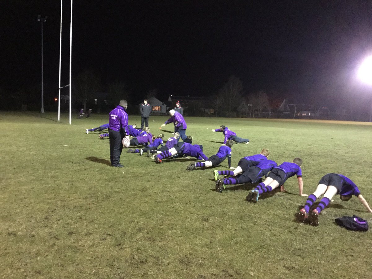 IanClark74's tweet photo. @EdinburghRugby @KinrossRugby #ERBlitz great night tonight at Kinross RFC. Thank you guys https://t.co/pmYXwmDmvz