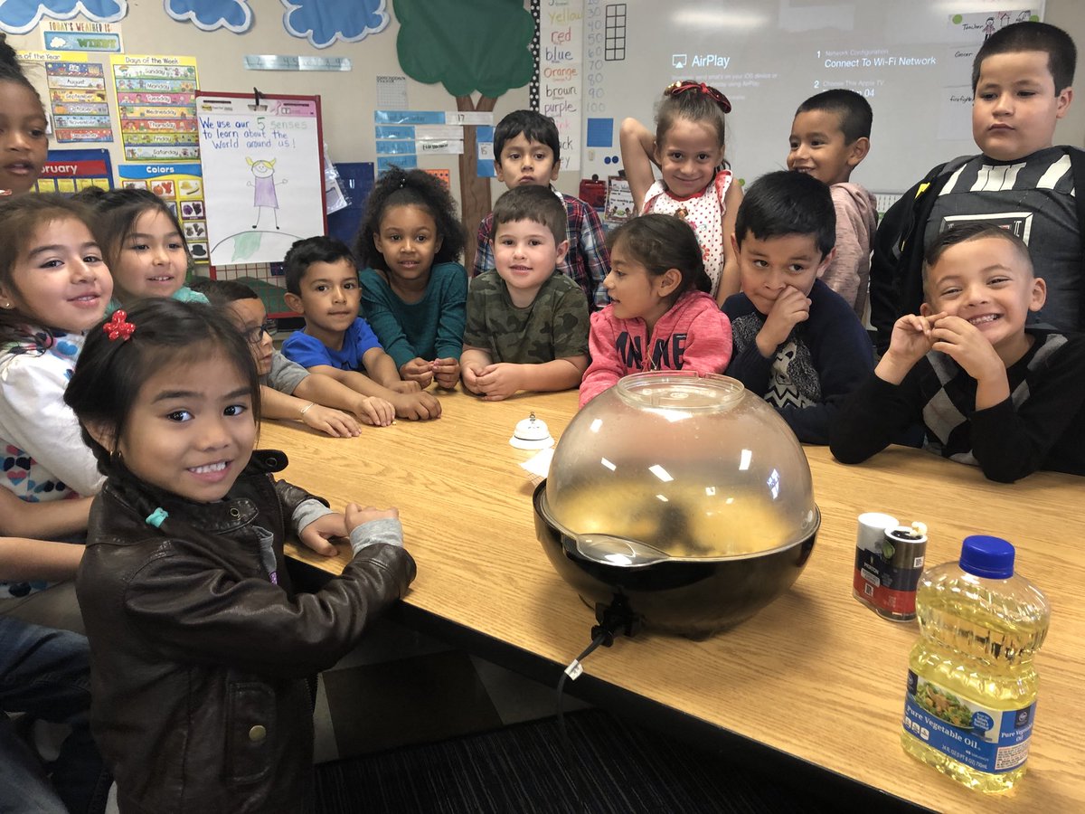 twinkler5000's tweet photo. Loving science today and our 5 senses #Boulderridgerocks https://t.co/f7VRlpkVFo
