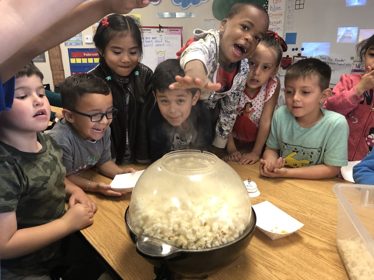 twinkler5000's tweet photo. Loving science today and our 5 senses #Boulderridgerocks https://t.co/f7VRlpkVFo