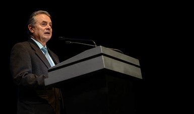 laoga_oficial's tweet photo. Pedro Joaquín Coldwell promueve oportunidades de inversión en el sector energético mexicano  https://t.co/CYe0zlC0bS https://t.co/igOpuLFvdJ