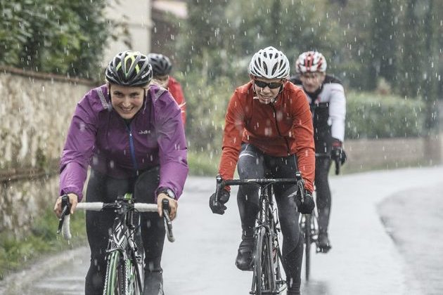 CyclingBoomer's tweet photo. How to get the most out of bad weather riding https://t.co/T8S54rvJY1 via @cyclingboomer #cycling https://t.co/cE5KLdT5Bs
