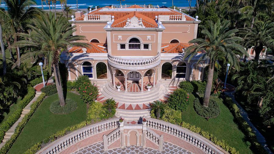mcgeachieprop's tweet photo. Hot #property: seven homes for antique lovers https://t.co/LsLTO5rGGY #ukproperty https://t.co/1N7LQLS5m0