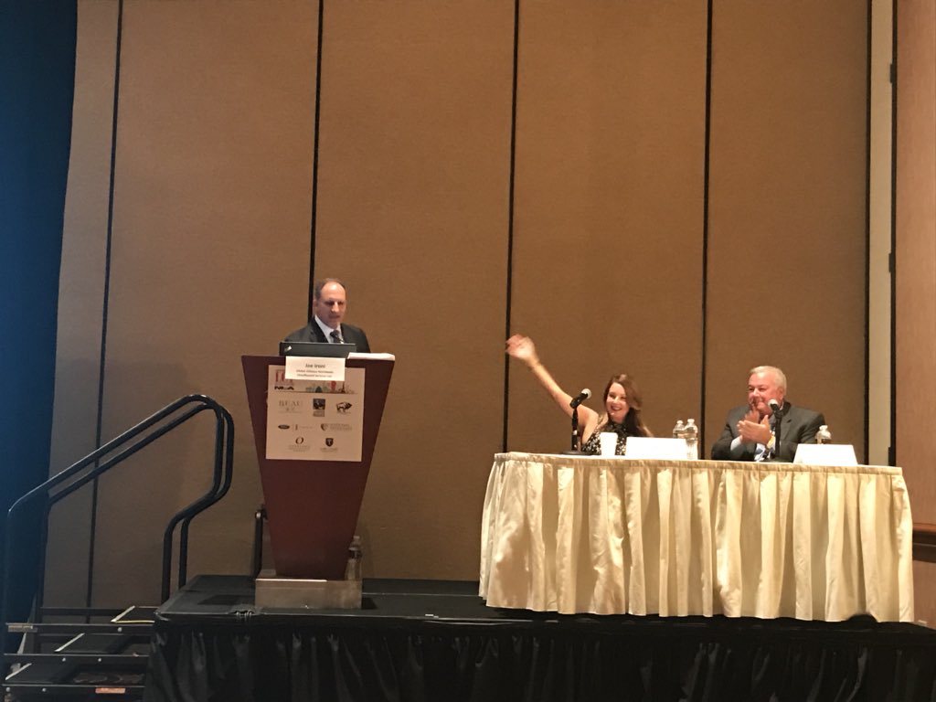 LALimoVictoria's tweet photo. “Are you REALLY connecting with your clients?” @premierofdallas  @CWWLimo #GlobalAllianceWorldwide final session of #lctshow @LCTMag https://t.co/N6Q1ytjGFf