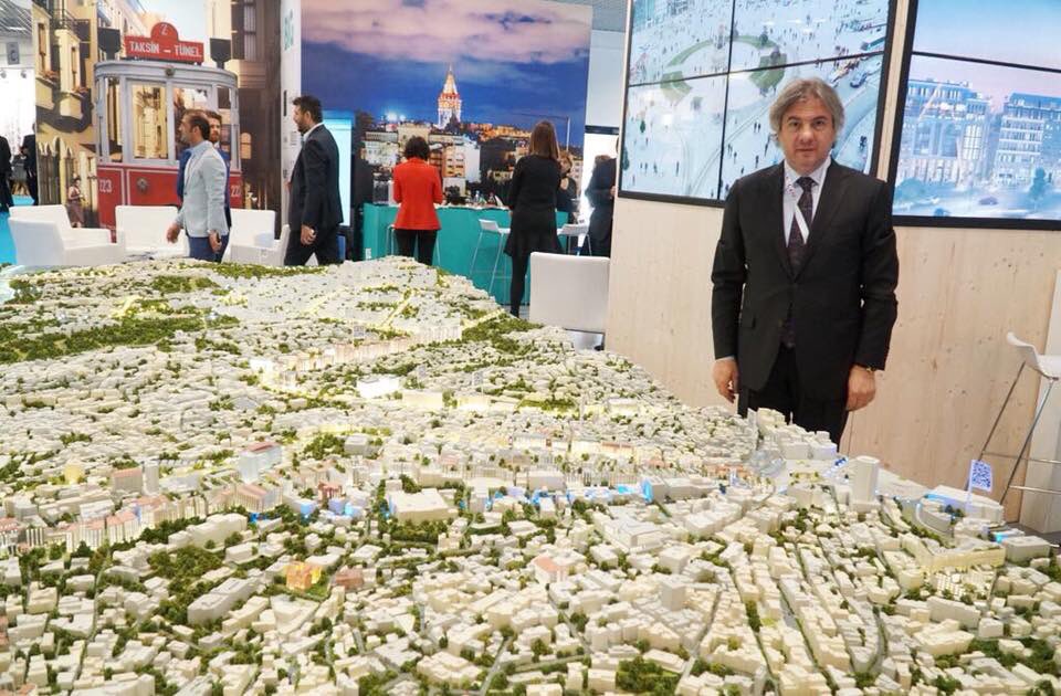 Marka projelerimizin yer aldığı Büyük Beyoğlu Maketi, Fransa’nın Cannes şehrinde düzenlenen MIPIM 2018 fuarında yerli ve yabancı yatırımcıların gözdesi oldu... #MIPIM2018