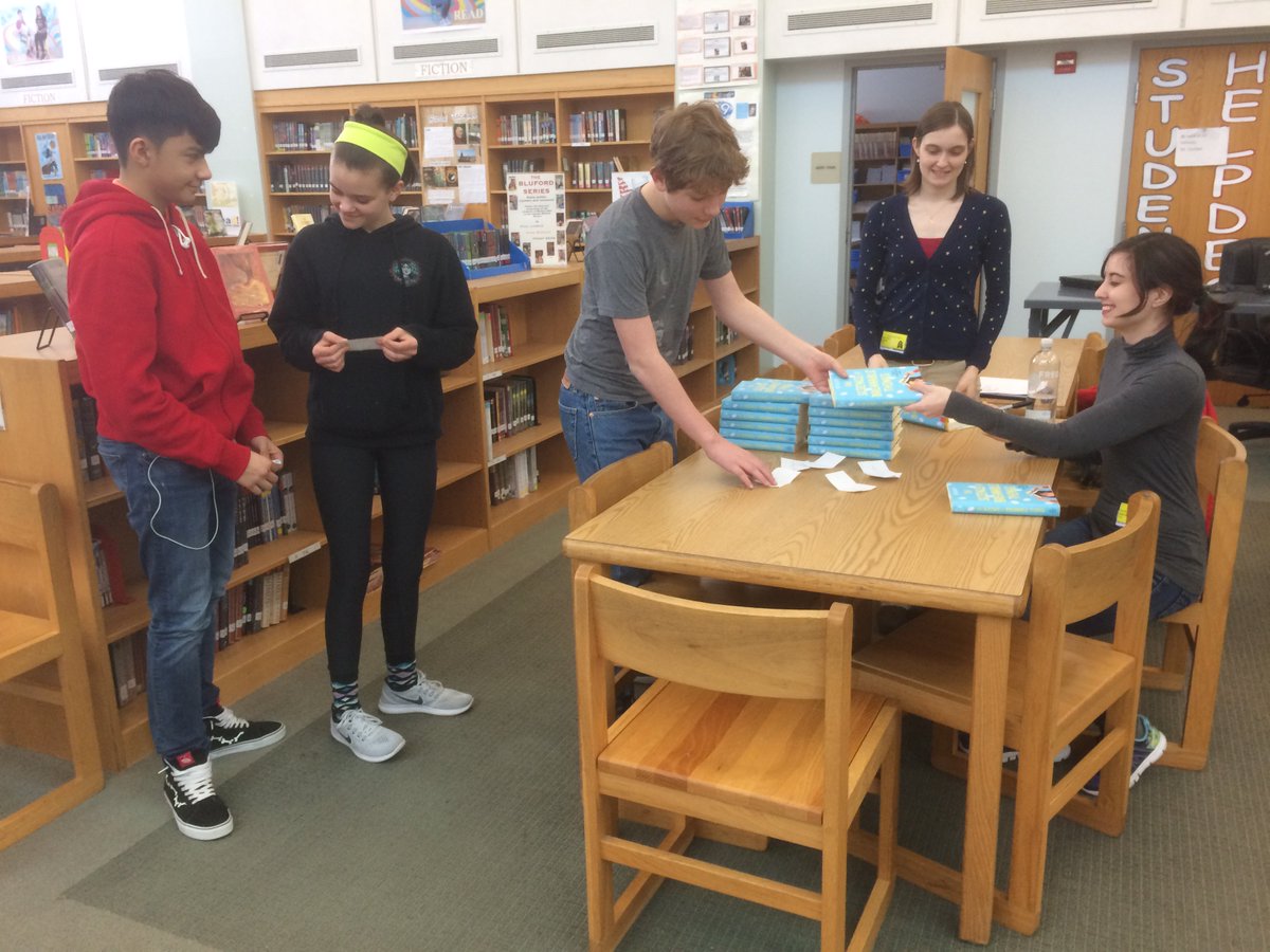 AlexandriaSTEM's tweet photo. @ACPSk12 we love connecting science and literacy! So excited to hear how @taekeller became a writer and what inspired her to write #theScienceofBreakableThings" Great questions from Ms. Breslin's student scientists! @GWMSPrexies @enviro_warriors @ACPSreads https://t.co/fKtcdn9znl