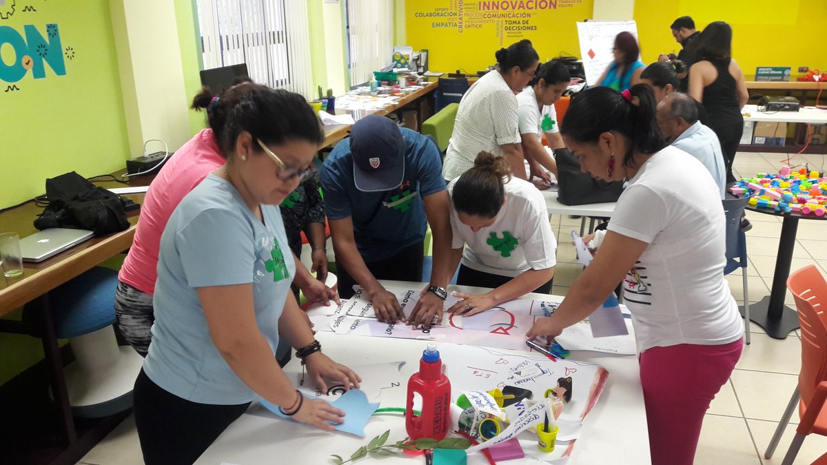 elviracuadra's tweet photo. #Nicaragua #Construir #Crear #Colaborar #MediaArtLab @cinco_ni https://t.co/eVxkTSZUqg