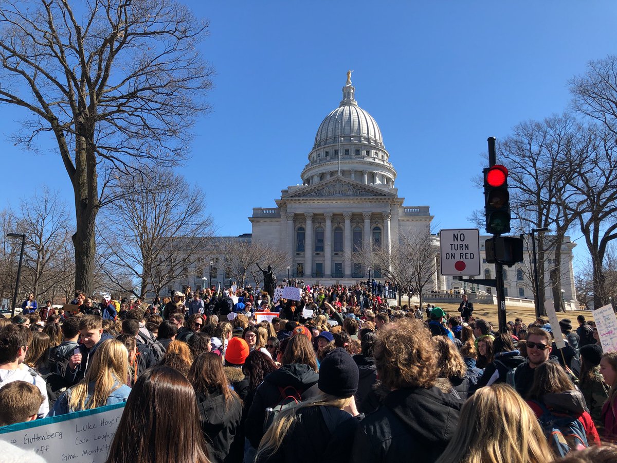 lawrencegandrea's tweet photo. The scene at the Wisconsin State Capitol on #NationalWalkoutDay https://t.co/QgvhjCyKqh