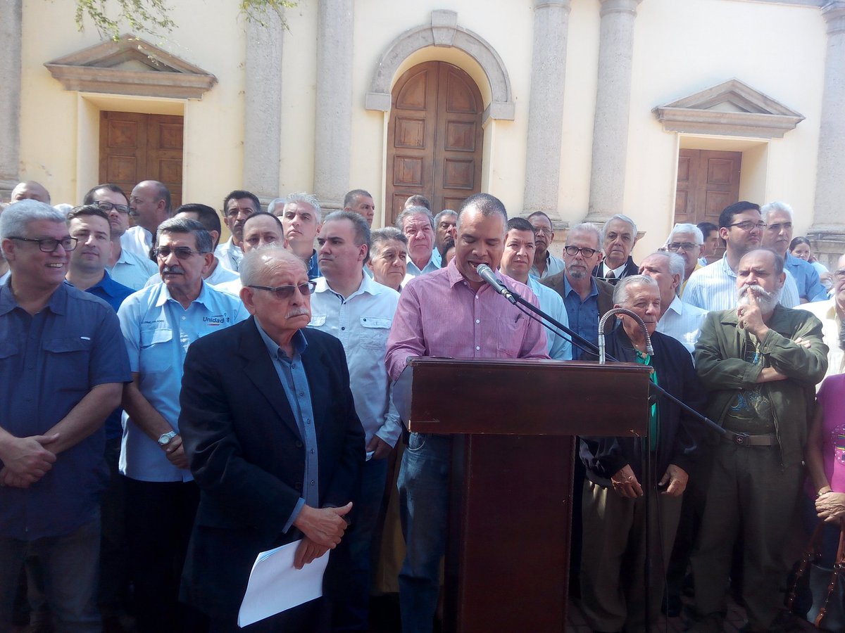 guillerpalacios's tweet photo. #FrenteAmplioVenezuelaLibre desde #Lara ratifica voluntad unitaria para derrotar #Dictadura @NicolasMaduro @partidoUNT @ENRIQUEMARQUEZP https://t.co/FV7MhJLZHR