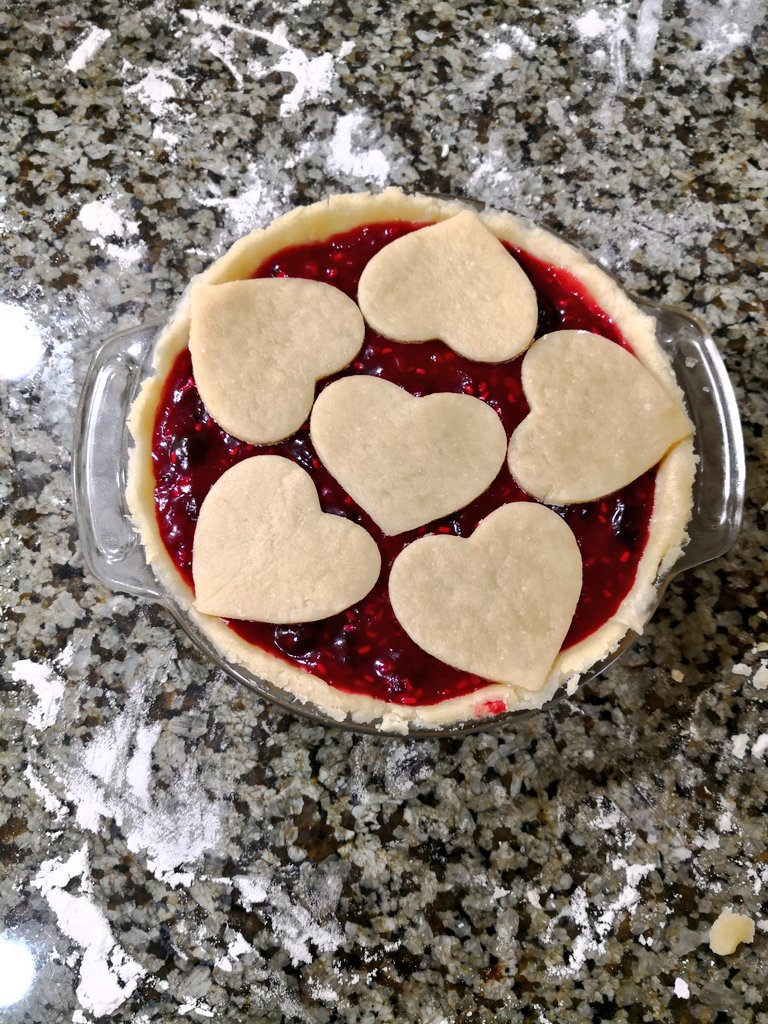 knelson92's tweet image. Easiest way to stay up late for a 1AM meeting you have to run? Bake pies for pi Day! #HappyPIDay #tripleberry #appleraspberry #firstcontactsig #openstack