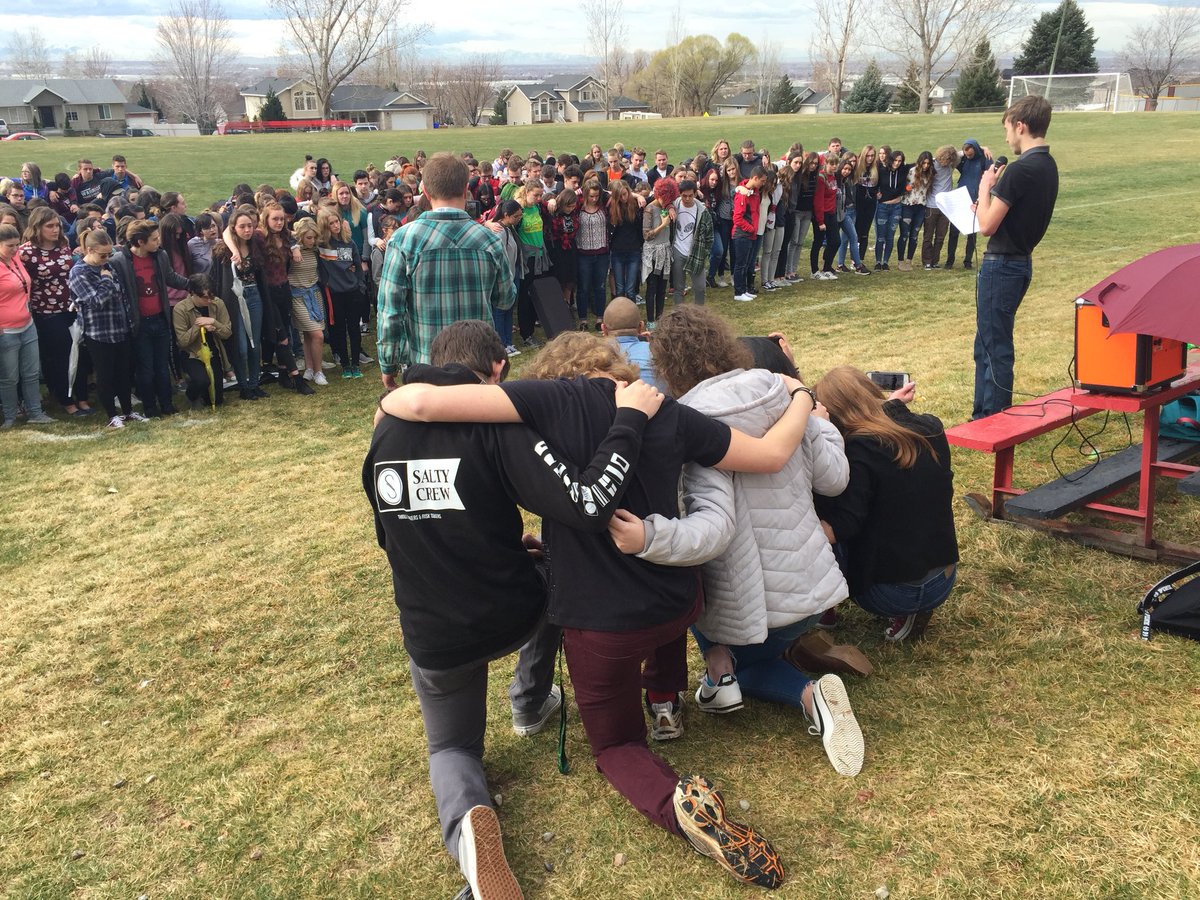 At 10:00 this morning, hundreds of students across the district chose to participate in a national walkout designed to honor the 17 Parkland, Florida and to bring attention to issues surrounding school safety.