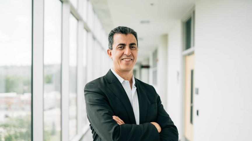 McMasterBTech's tweet image. Data centres and smartphones will be the most damaging information and communications technologies to the environment by 2040, according to new research from W Booth School’s Lotfi Belkhir. eng.mcmaster.ca/sept/news/stud…