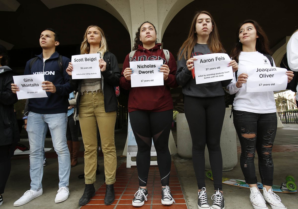 PeggyPeattie's tweet photo. .@SDSU students walked out in solidarity #ParklandStudents #NationalWalkoutDay 17 minutes #GunContolNow @SDSU_JMS #JMS495 https://t.co/MSVIfZI1UZ