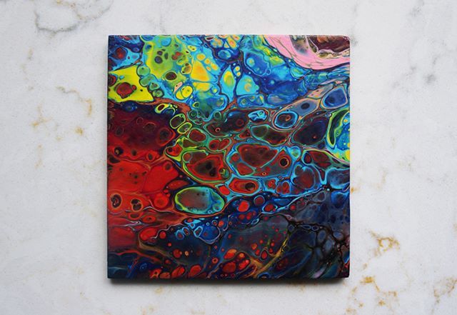 lewisrose15's tweet photo. I'm not in control, the paint will create & do what it will, just sit back and watch! #acrylicpainting #instagood #instapic #fluidartgallery #letitflowfb #flowart #fluidartist #liquidpainting #instalike #picoftheday #blue #photography #cute #acrylic #cr… https://t.co/tuPy36OzSp https://t.co/ZI5Ybn42wK