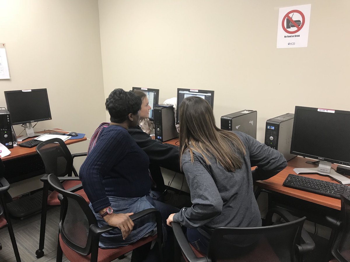 bearbreaksatl's tweet photo. Working hard to get Job Fair ready !#bestspringbreak #BearBreaks #breakingbearriers https://t.co/Ak0IjS752h