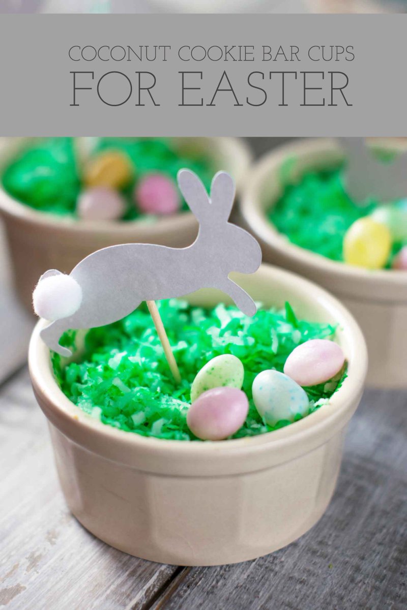 MrsMajorHoff's tweet photo. Bunnies and eggs and green grass all scream SPRING IS HERE! Check out these tips to make your Easter celebration the cutest one yet! https://t.co/CyJesuoFmT     @NestleTollHouse #SpringJustGotSweeter #Ad https://t.co/8TufgHKAjK