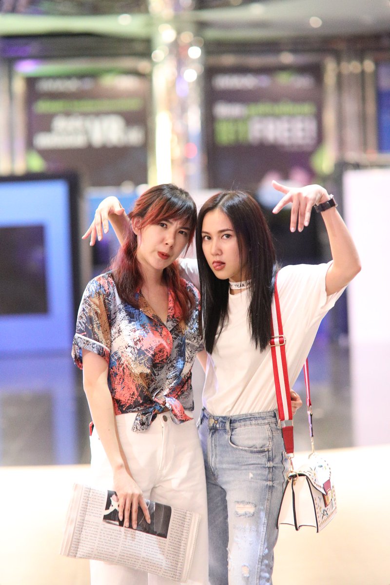 Cherreen_family's tweet photo. วันนี้ทางบ้านต้องขอขอบคุณทุกๆคนนะ ที่มาร่วมกิจกรรม มาสร้างความสุข รอยยิ้ม เสียงหัวเราะและภาพติดตาไปด้วยกัน 👻 #แล้วเจอกันใหม่นะ #ตีสามAfterShock #cherreenhvk #nestnisachol #เชอเนสท์ #fiNChip #t2j #nestaf9_fc https://t.co/TiRVkZ5cRY
