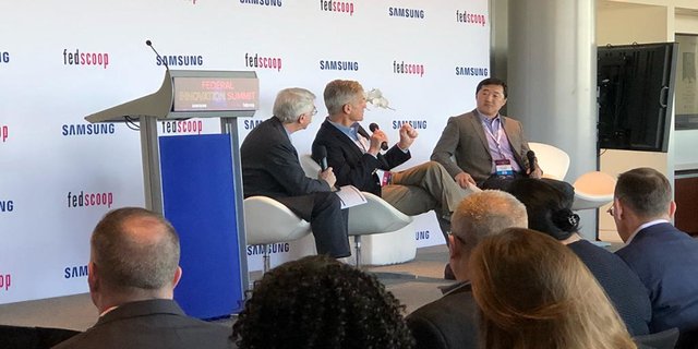 Applying #AI, #DeepLearning and more will open new possibilities in the immersive training space. <a href="/BoozAllen/">Booz Allen Hamilton</a> <a href="/igoobanger/">igoobanger</a> #FedInnovation18 bit.ly/2FJKPox #SamsungEmployee