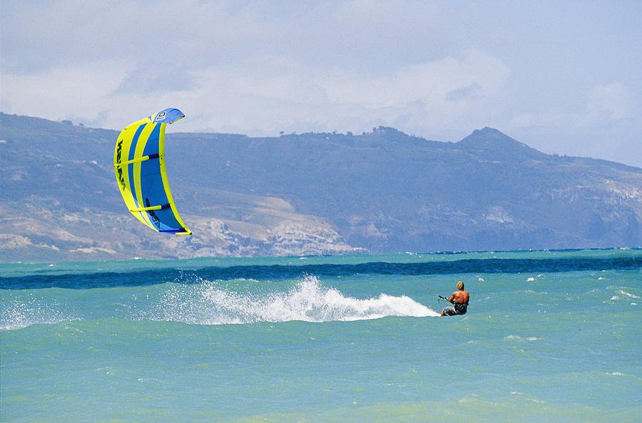 GringoGazette_'s tweet photo. Going From Windsurfing To Kiteboarding: The evolution from one #Baja sport to another: https://t.co/yaKQnnFCHy #kiteboarding #windsurfing https://t.co/lTRpBGywij