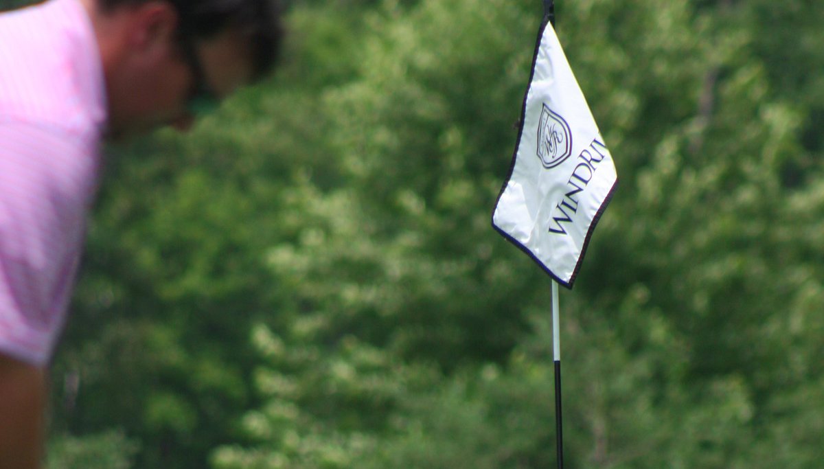 WindRiverGolf's tweet photo. Enjoy our Winter Rates while you still can! Winter Rates are good through the end of March. Tue-Thu $39 and Fri-Sun $49. Call 865-988-0370 to schedule your tee time. #windriverevents #knoxareagolf #tngolf #golflife #lakelife #visitloco https://t.co/xqu38Tcxmt