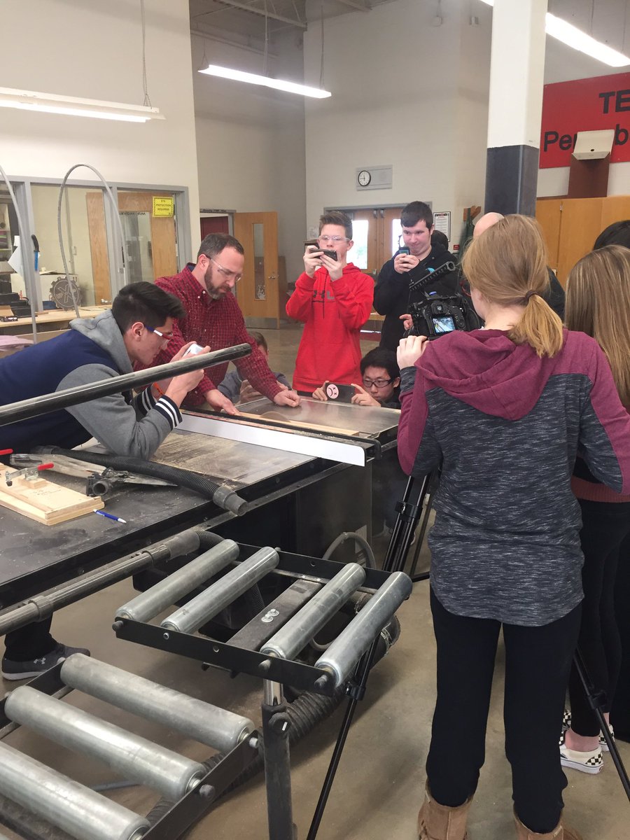 AllisonStephen1's tweet photo. Creating cross-curricular learning experiences for our students! #cantstopwontstop @LearnUpperPerk @UPnewsteam @UpperPerkHS @danmoyer38 https://t.co/0woGuGMNKd