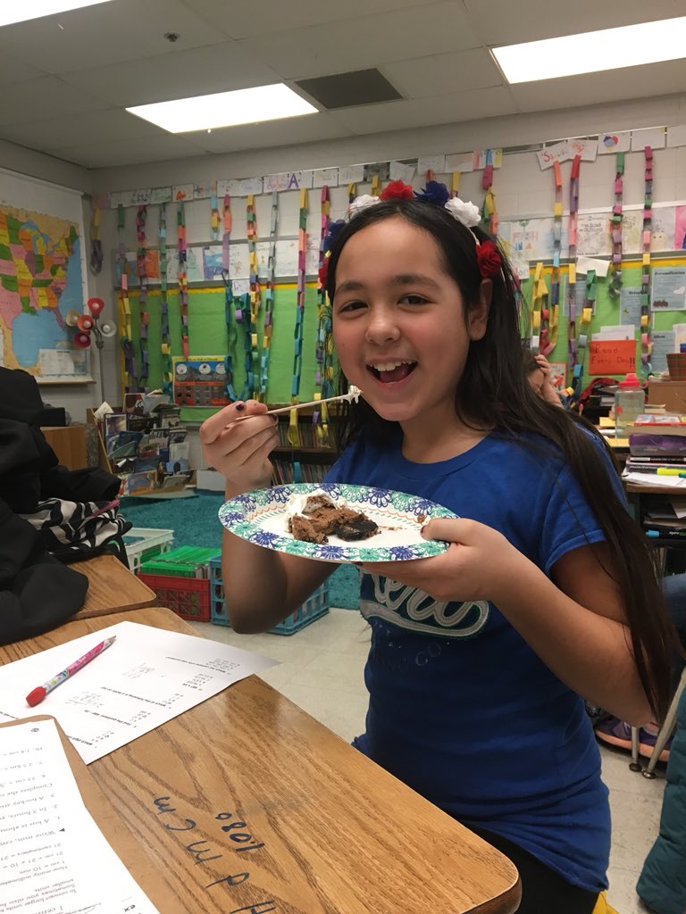 Yezzisclass's tweet photo. Happy pi day !  #TmesEagles  #yezzisclass https://t.co/y6RJlfgp8o