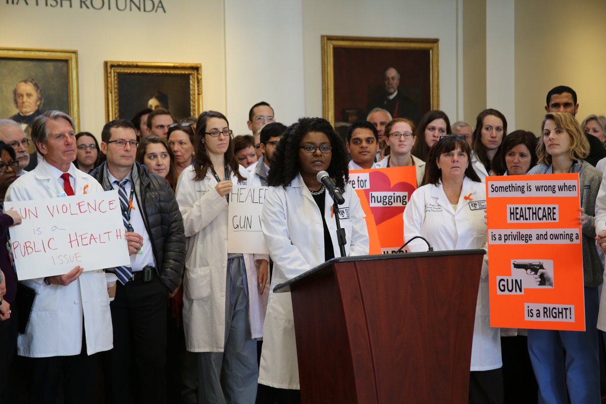 BrighamWomens's tweet photo. Thank you to all who were able to join us today for the Healers Stand Against Gun Violence event. If you couldn't attend, be sure to check out our Facebook Live stream of the event here: https://t.co/5yicrEpkKK #BostonHospitalsAgainstGunViolence #BostonMDsAgainstGunViolence https://t.co/eQzhdN1bgH