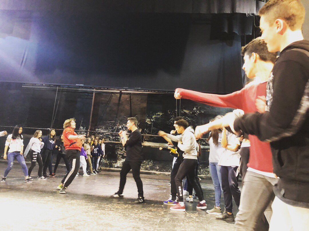 INS_Campeny's tweet photo. Avui #4tdESO assajant #totsdansen2018 @CulturaMataro @ins_campeny https://t.co/D23voavVbF