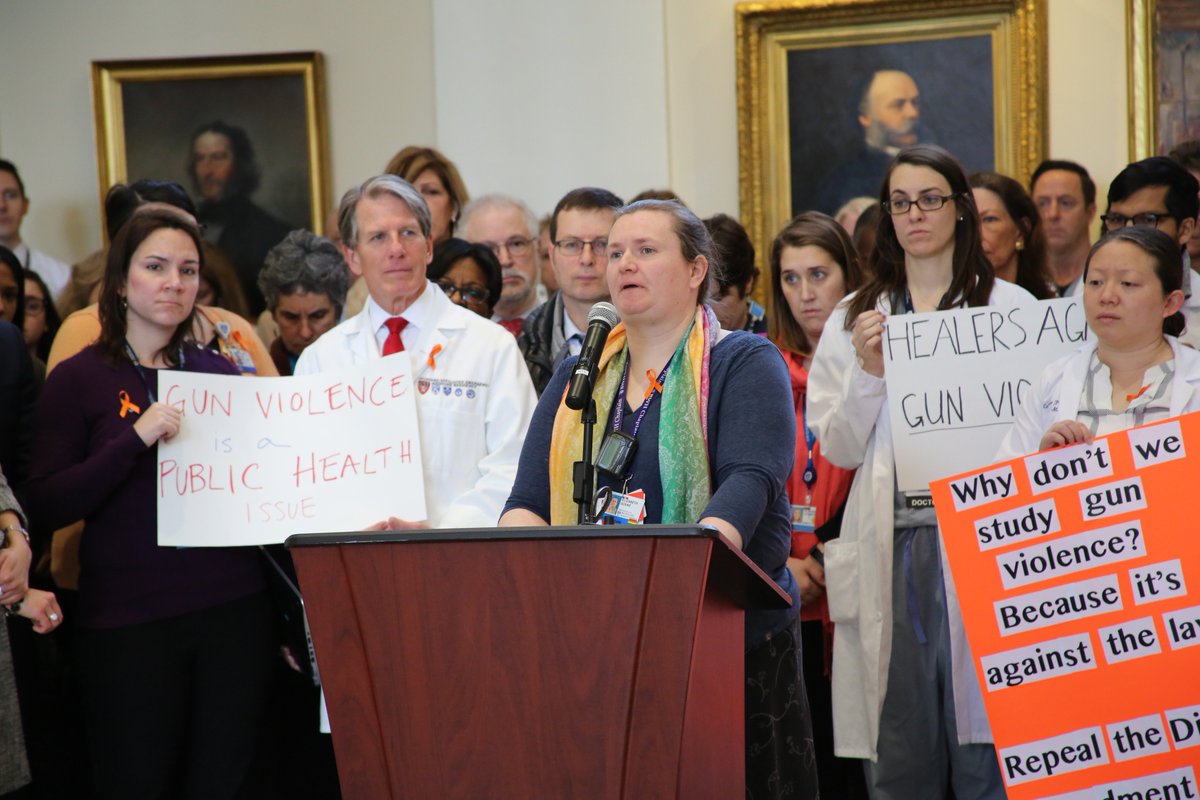 BrighamWomens's tweet photo. Thank you to all who were able to join us today for the Healers Stand Against Gun Violence event. If you couldn't attend, be sure to check out our Facebook Live stream of the event here: https://t.co/5yicrEpkKK #BostonHospitalsAgainstGunViolence #BostonMDsAgainstGunViolence https://t.co/eQzhdN1bgH