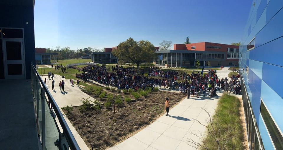PSNBatonRouge's tweet photo. From @LeeMagnetHigh in Baton Rouge: 
#LeeCares #NationalWalkoutDay #EnoughIsEnough #NeverAgain https://t.co/ceLMJJu2Kz