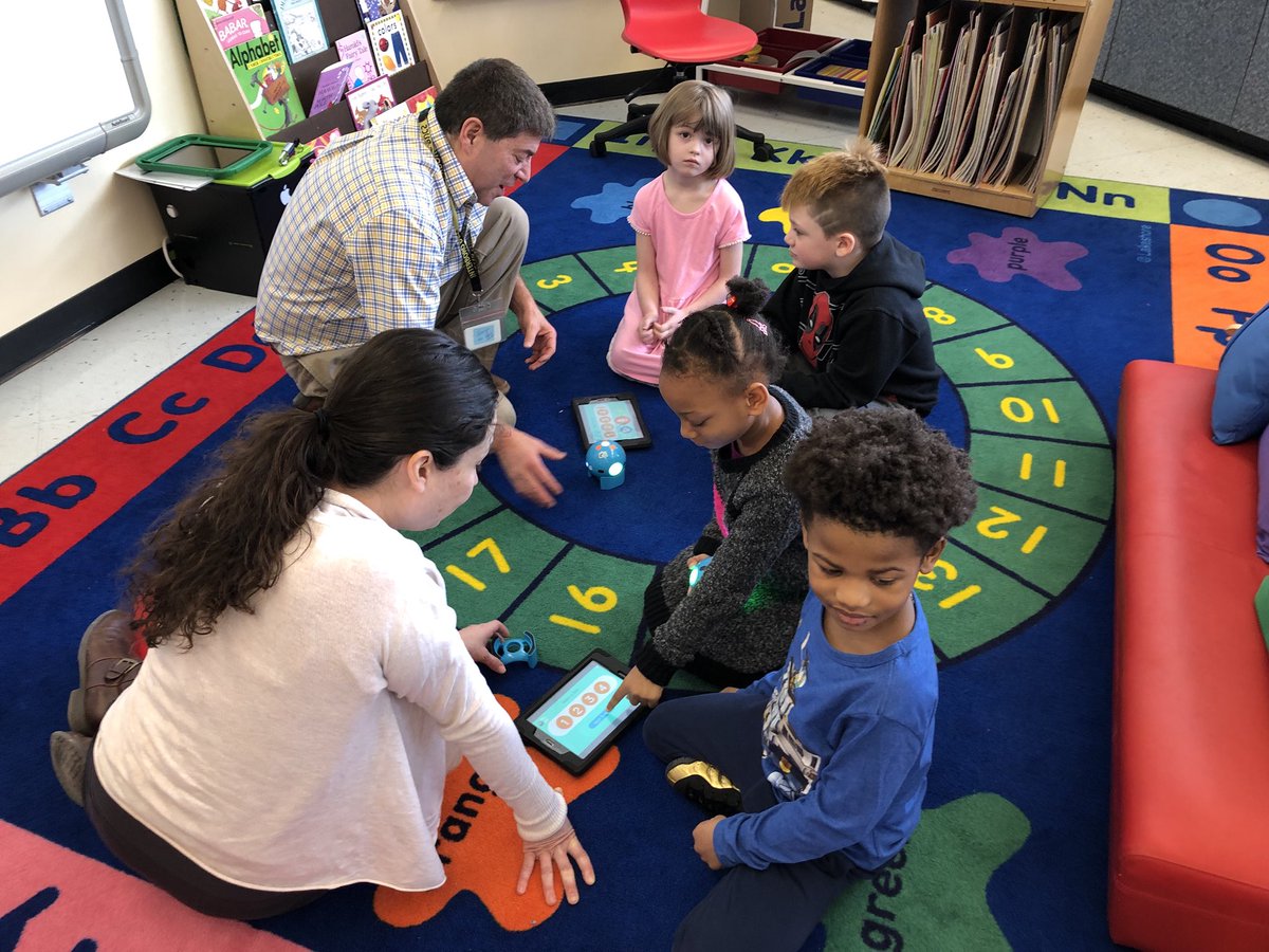 drchrisgoldberg's tweet photo. Special day today! @Mrs_Brown_ISD and Mrs. Santini and I enjoy teaching @WonderWorkshop Dot and Cubelets with Mrs. Borcky and the Pre-K class @ISD_Super @ISD_technology @Interboro_SD @delcoSTEM https://t.co/0duYqHKidc