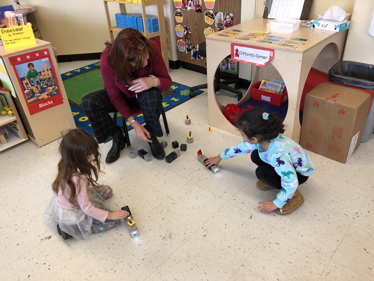 drchrisgoldberg's tweet photo. Special day today! @Mrs_Brown_ISD and Mrs. Santini and I enjoy teaching @WonderWorkshop Dot and Cubelets with Mrs. Borcky and the Pre-K class @ISD_Super @ISD_technology @Interboro_SD @delcoSTEM https://t.co/0duYqHKidc