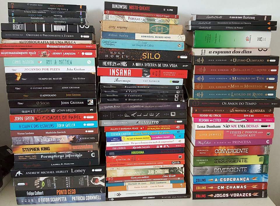 biancajupiter's tweet photo. Estou vendendo minha biblioteca pessoal! Qualquer um é 10 reais + frete! Mando por correio na forma mais barata que tiver!
#seboonline #livros #venda https://t.co/sfOs9gKqZS