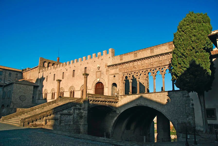 #Viterbo in #Lazio region, #Italy, was the papal seat for twenty-four years, from 1257 to 1281. #PalazzoDeiPapi hosted the Papal Curia and It is one of the most important monuments in the city. It was completed around 1266. Today the city is also a famous thermal #Spa destination