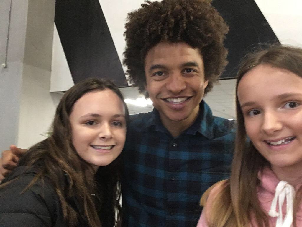 PymSarah's tweet photo. @iamradzi  thank you for making my girls day at crufts! And for speaking to my younger daughter on FaceTime. They are going to write to you as promised for a blue Peter badge 😉 #crufts #bluepeter #thanks https://t.co/6sF49zfILM