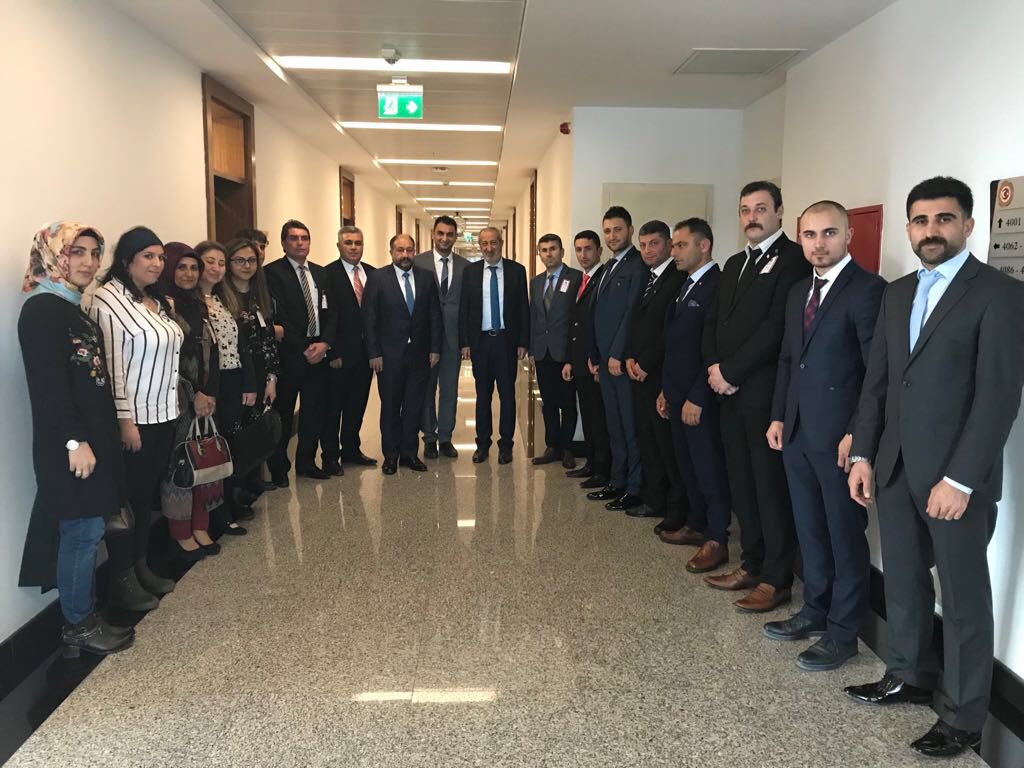 MikailArslan40's tweet photo. @1UZFED Yönetim kurulu üyeleri ve Kadın Kolları Yönetimini Meclisimizde Misafir Ettik.

DETAYLAR 

https://t.co/STnQ8D5VIy https://t.co/BB1hQ8RW5a