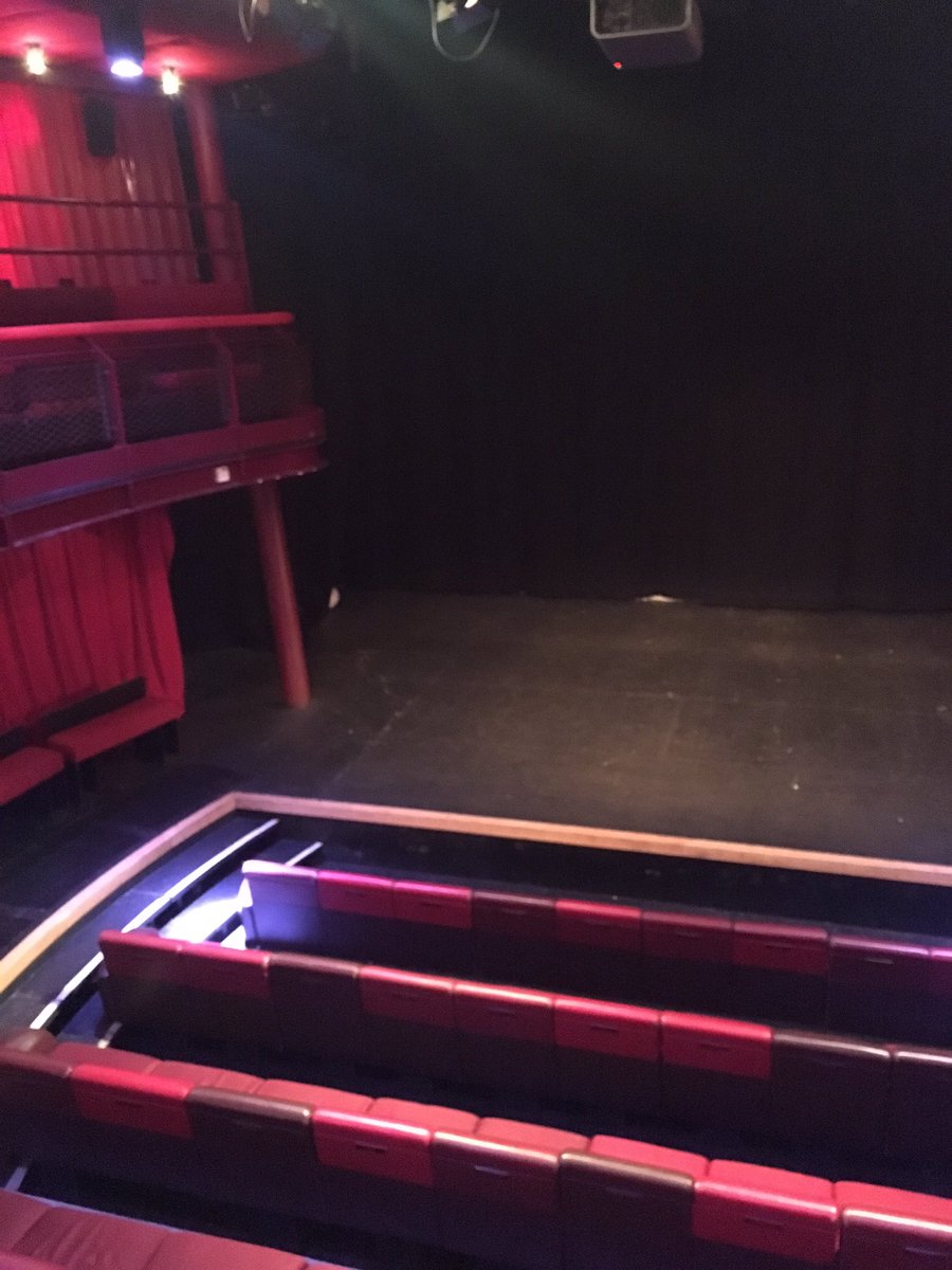 <a href="/Matravers_Drama/">Matravers Drama</a> good luck you amazing lot! Matravers Young Company you are incredible!! Break a leg 👏🏼👏🏼👏🏼 #soexcited <a href="/NationalTheatre/">National Theatre</a> #youththeatre