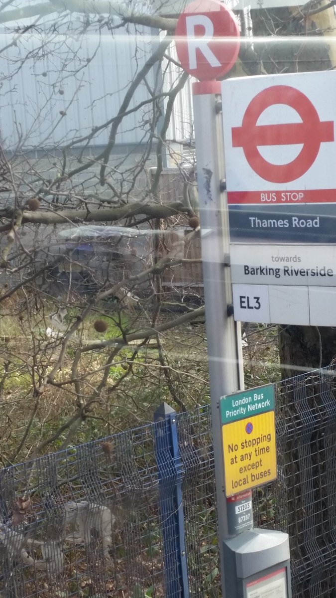 thameslifecdt's tweet photo. Good to talk to residents and local groups today #suebramleycentre many thanks to @Triangoals14 @BarkingRiverRes #thamesview tra @HealthyNewTown @SustransLondon @ucl #ThamesWardCommunityProject https://t.co/MUxJA4BJY6