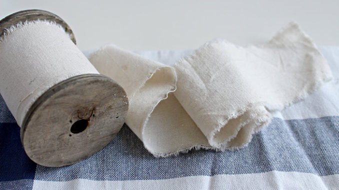 ReadyLifestyle's tweet photo. What are the Best Toilet Paper Alternatives for a Long Emergency? https://t.co/pDPKUAZB7A #PostCollapseSHTF #SHTF #Prepping #PrepperTalk https://t.co/tEFyMBytuc