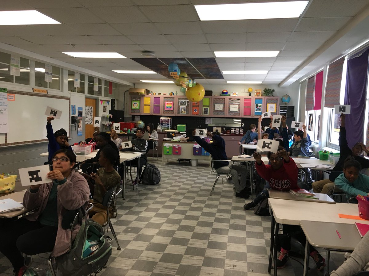 mcvayp's tweet photo. Mrs. McVay’s classes are reviewing for their Fossils test with Plickers. @SchooLeader @kkallhoff @DCSTigers1 @DMS_Tigers https://t.co/L5DGODJ59J