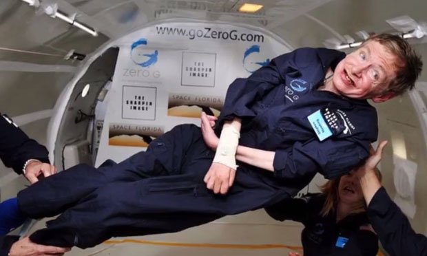 "Las personas más tranquilas y silenciosas, son las que tienen las mentes más fuertes y ruidosas". 

Stephen Hawking 1942-2018