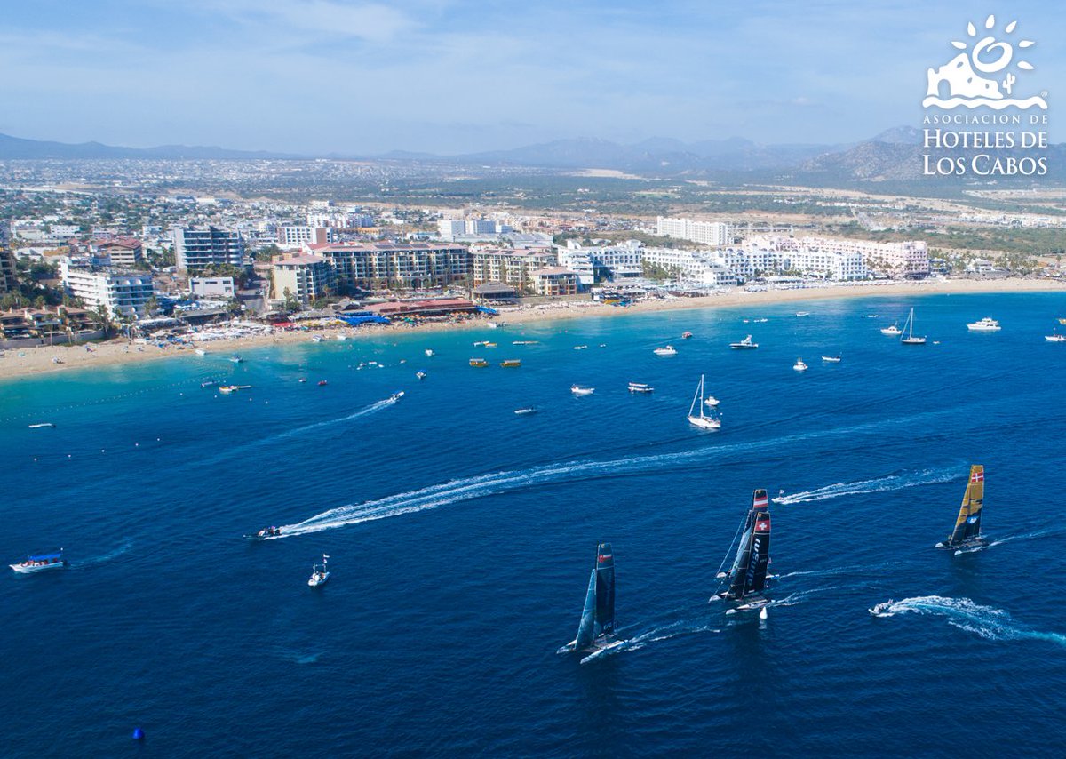 AHLosCabos's tweet photo. Sabías que, al cierre del 2017, #LosCabos recibió un total de 2.5 millones de visitantes de todo el mundo #ViveLOSCABOS https://t.co/eiyOboAViF