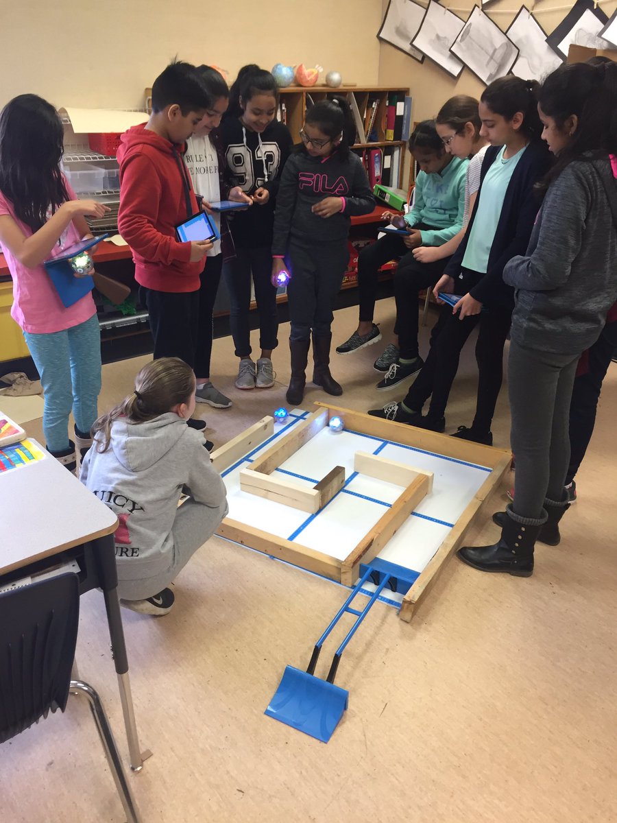 bnewb's tweet photo. Perseverance, resilience and grit is nurtured through engaging, but challenging tasks. #sd36learn #adst #gvlearn https://t.co/MxVGJYzF5s