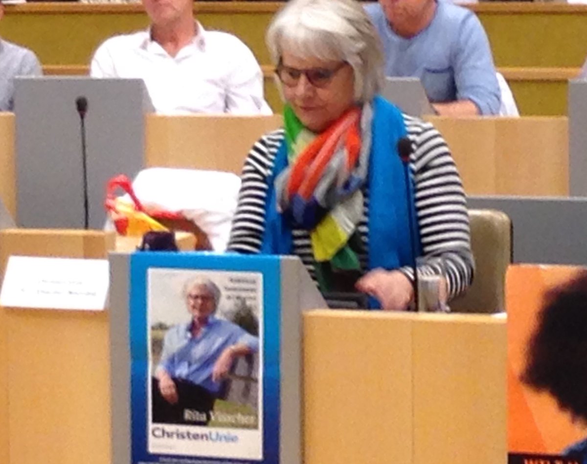 ChristaNeefjes's tweet photo. @ritavisscher bereidt zich voor op ondernemersdebat @CUzaanstad https://t.co/uRVpo9LGM7