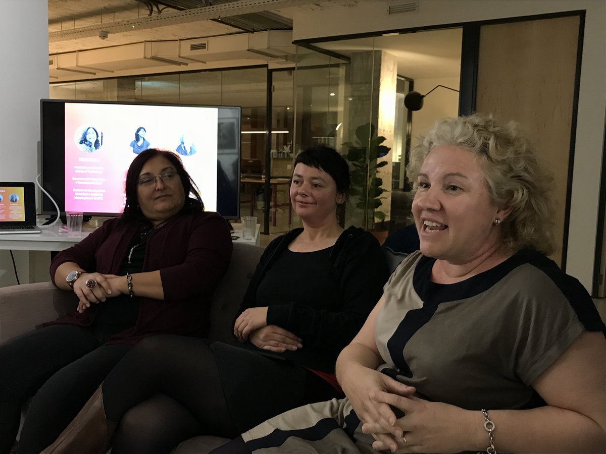 FactoriaF5's tweet photo. @evabiliz “En @GirlsInLab es todo learning by doing para que chicas practiquen las nuevas tecnologías” “A través de las chicas queremos llegar a los padres, a las escuelas y hacer visible este problema” “Nuestro eje principal es que tod@s tengan el mismo recurso” https://t.co/g4VYHdLM8i