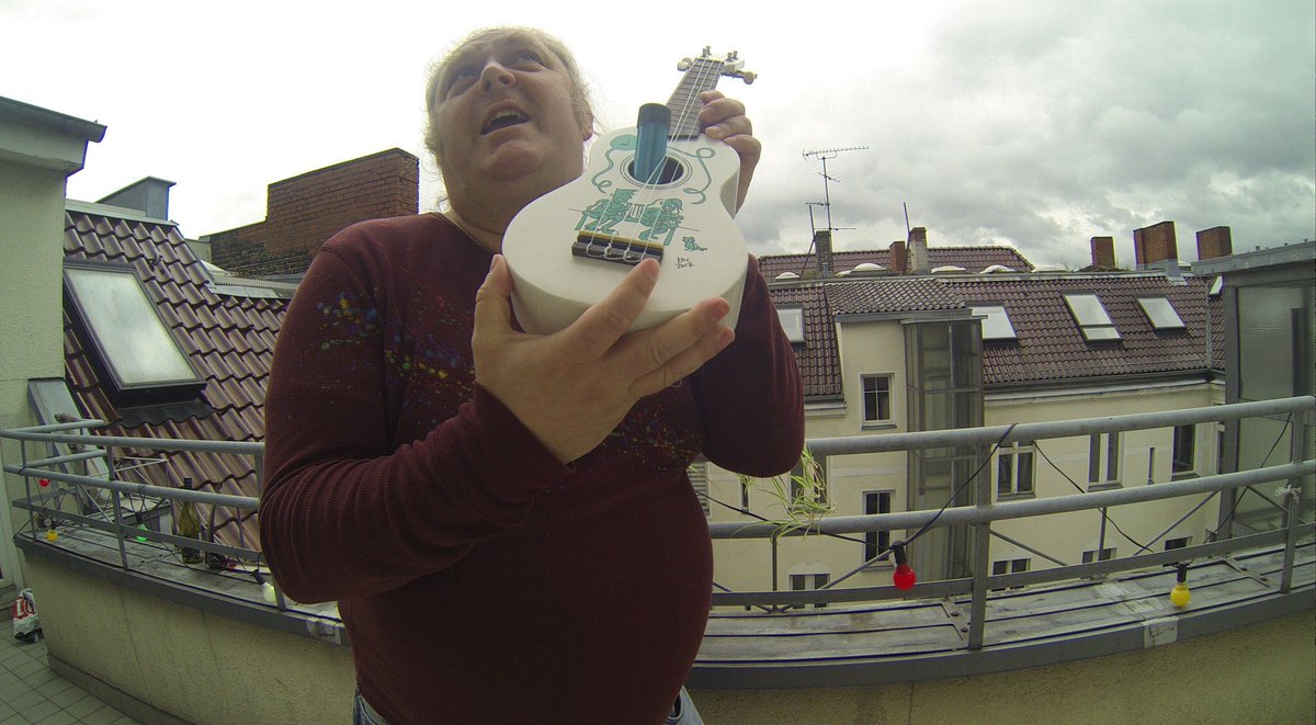 UkeBoogie's tweet photo. very special happy birthday wishes to our vibrator-lover @wimpory! he’s a legend. watch his #balconysession here: https://t.co/8VsgKh12dD #vibratorlove https://t.co/OGJtlfkW6v
