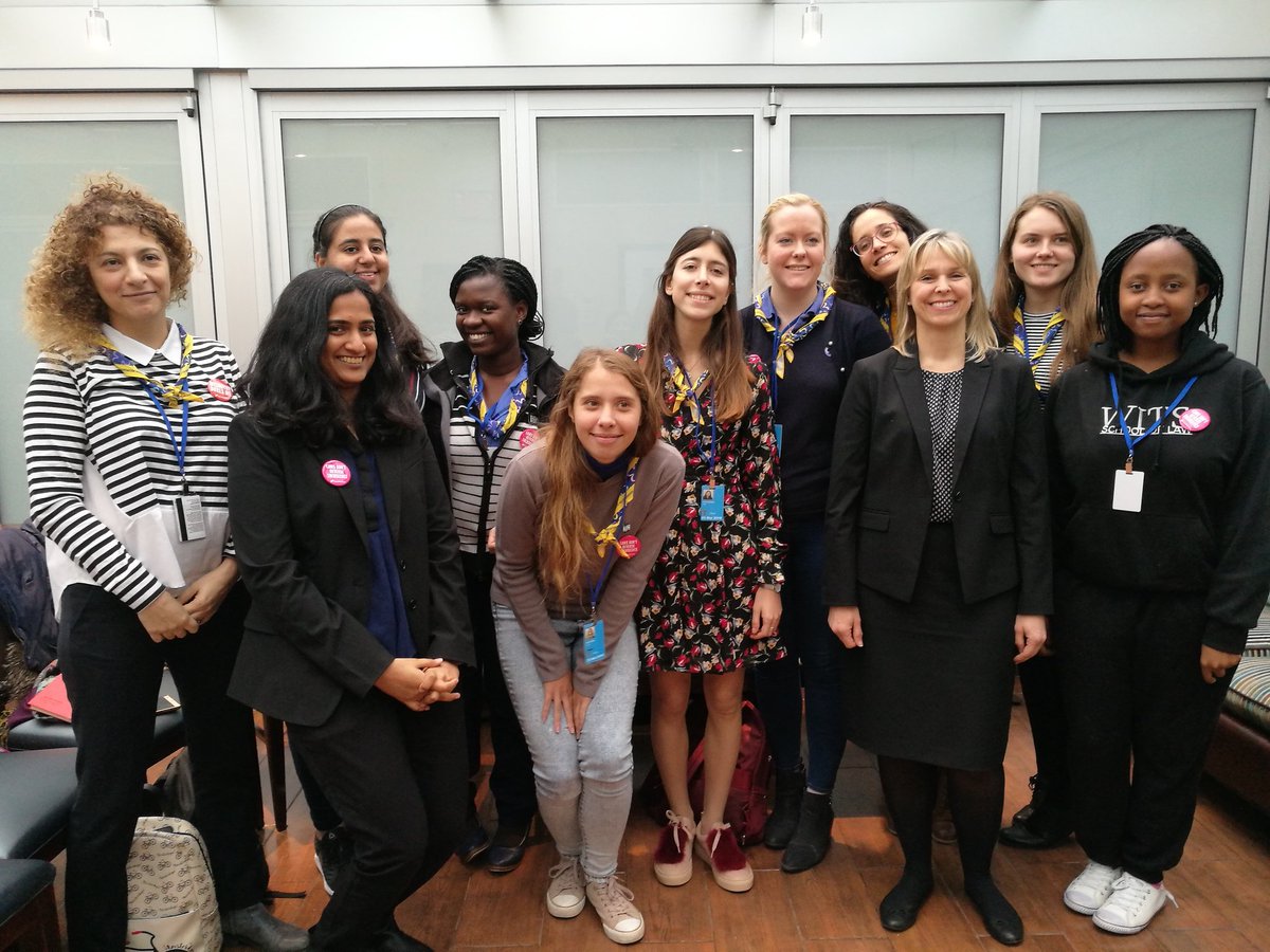 wagggsworld's tweet photo. Thanks to @equalitynow for an awesome training session. We're wearing our 'Misogyny bores me' badges with pride! #TeamGirl #CSW62 https://t.co/Ygfcsj2EsT
