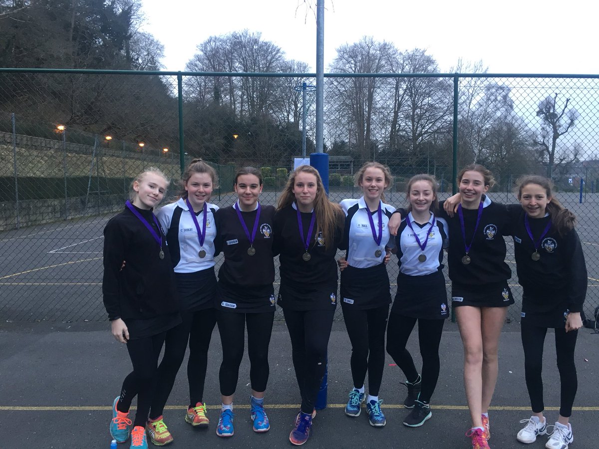 BorlaseNetball's tweet photo. Well done to the U14A team at the District tournament! 5 wins, 1 loss v PC and 1 draw v WAS- finishing joint 2nd with WAS. https://t.co/jemrHHKYkE