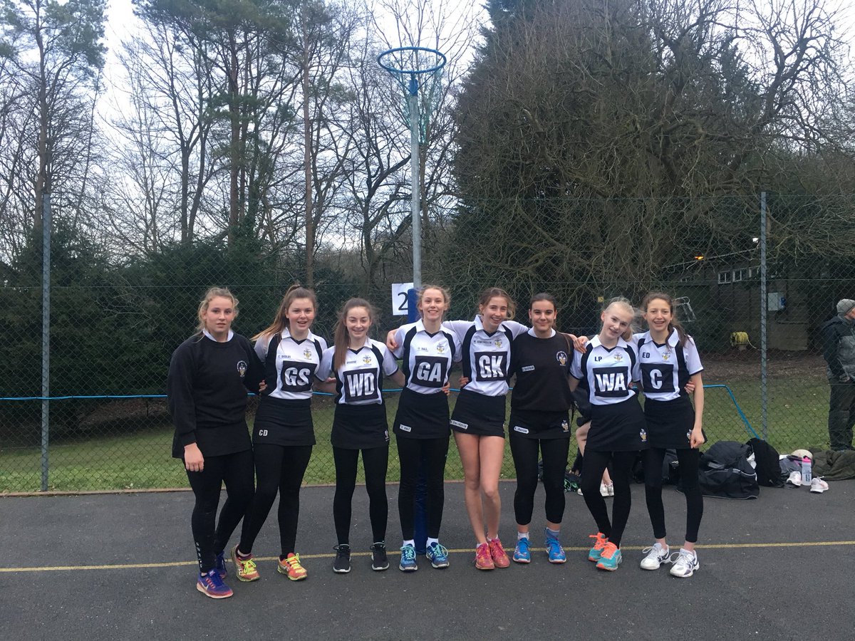 BorlaseNetball's tweet photo. Well done to the U14A team at the District tournament! 5 wins, 1 loss v PC and 1 draw v WAS- finishing joint 2nd with WAS. https://t.co/jemrHHKYkE
