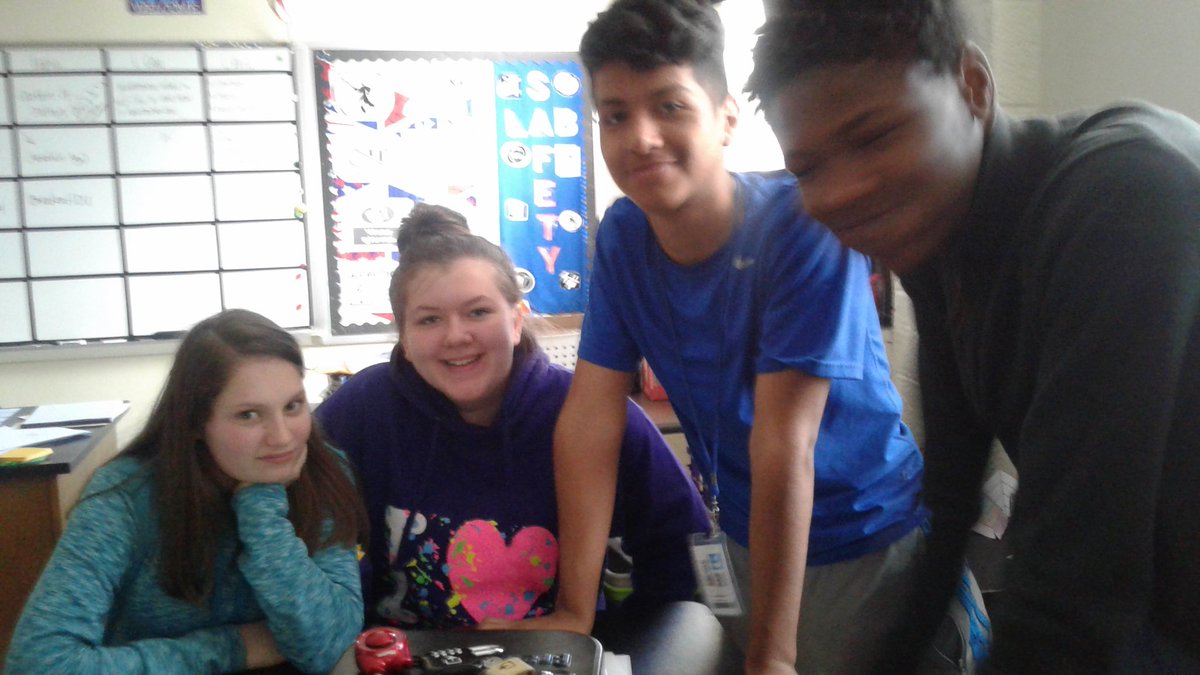 JanCarriker's tweet photo. BreakoutEDU focusing on geologic time.   The winners were "Rock" Stars and won Pop Rocks :) @elise_school https://t.co/UyXUJlh8Fq